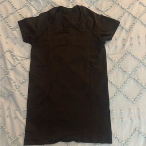Black Lululemon Swiftly Tech
